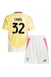 Fotbalové Dres Juventus Juan Cabal #32 Dětské Venkovní Oblečení 2024-25 Krátký Rukáv (+ trenýrky)